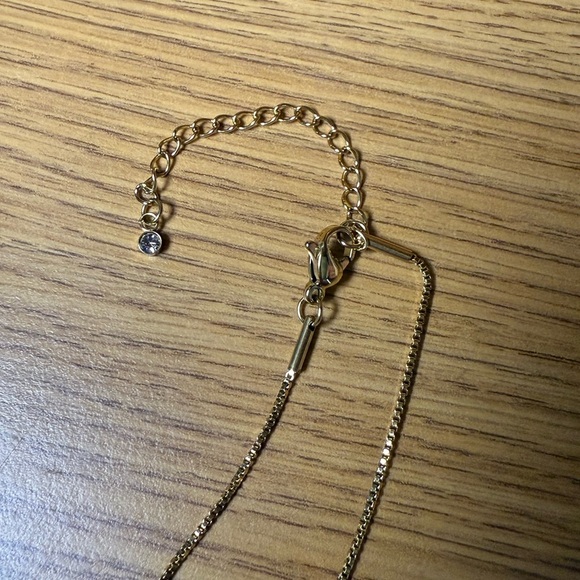 Vonkansy Silver Necklace – Rectangle Blue Gem Pendant – 16” Chain – New - Picture 3 of 3